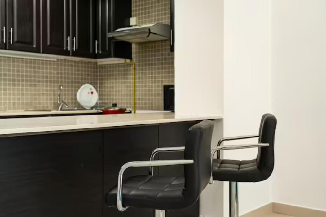 Modelux Tower 1 Apartment Dubai Exterior foto